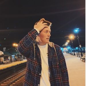 Meet your Posher, Adam